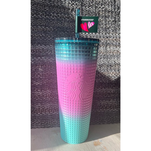 Authentic Starbucks 2024 Valentines Tri Color Venti 24oz Cold Cup - Picture 1 of 8